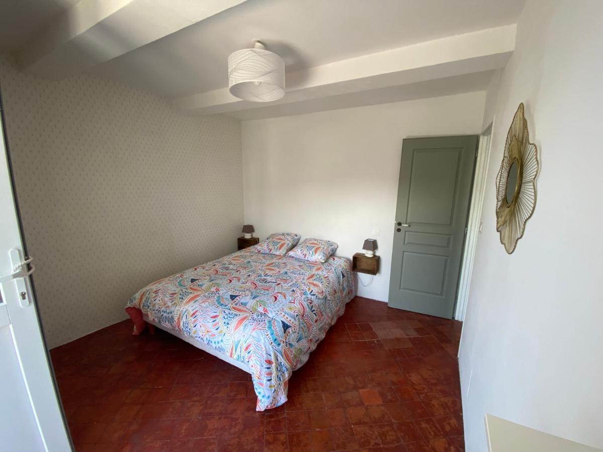 Les Volets Bleus Villa Malaucène Exteriör bild