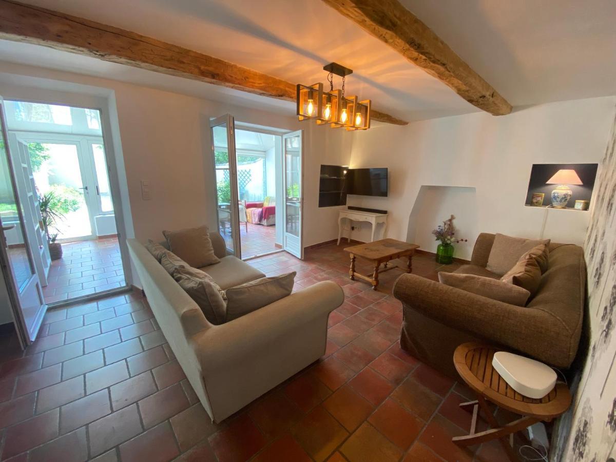 Les Volets Bleus Villa Malaucène Exteriör bild